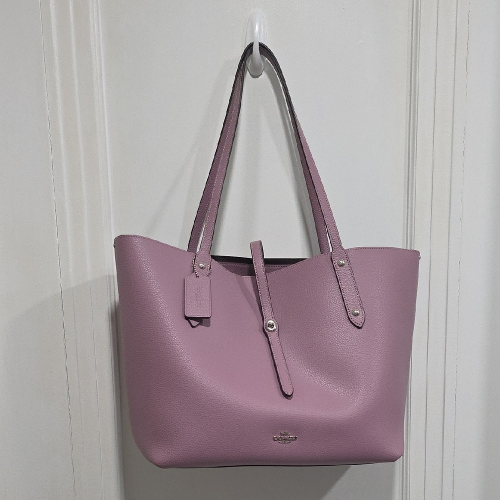 LIKE NEW COACH Light Purple Leather Tote 💜